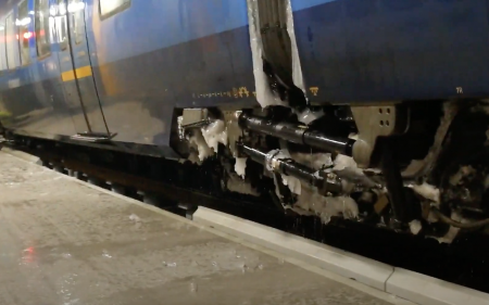 Fotot på tåg som avisas med varmluft